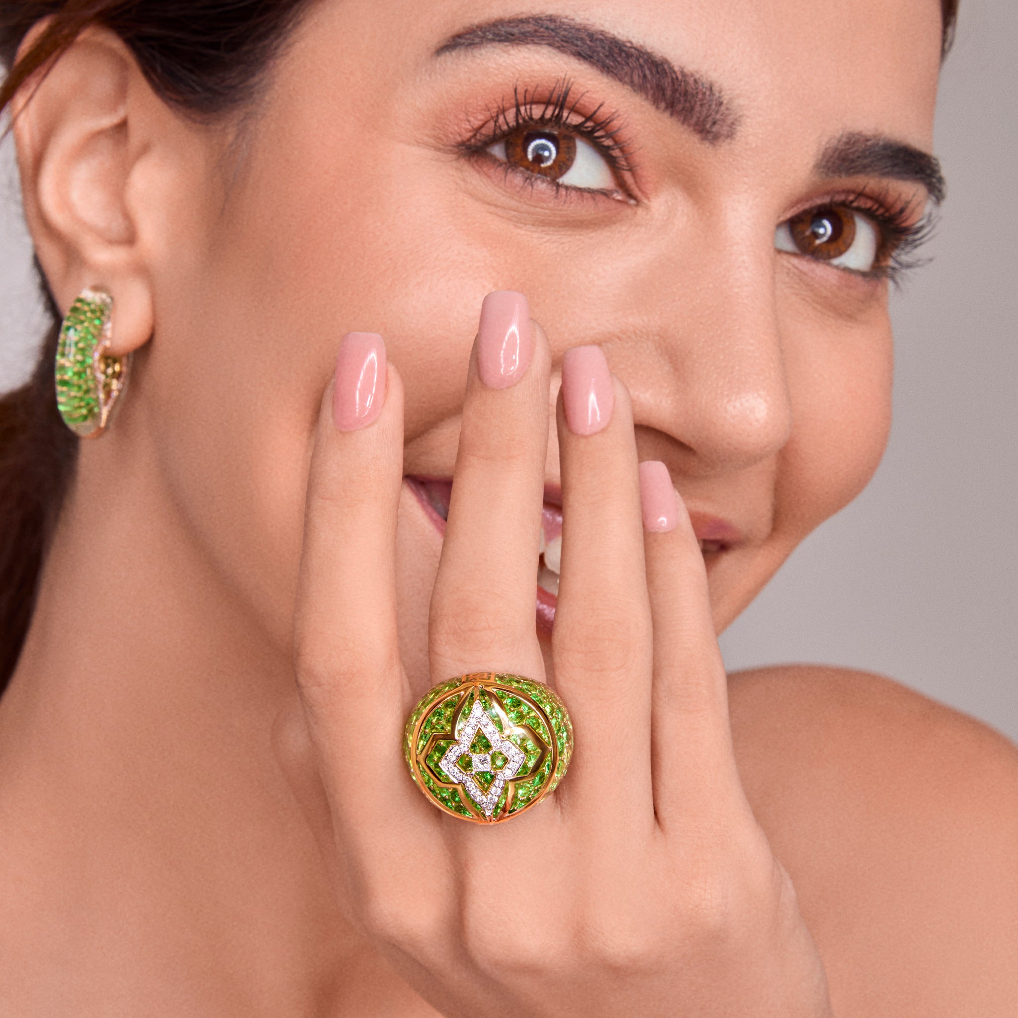 Meadow Globetrotter Ring