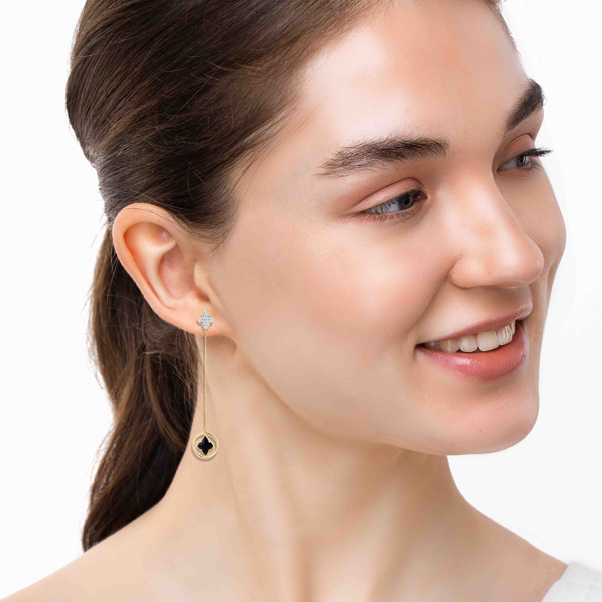 Black Dangling Mismatch Earring